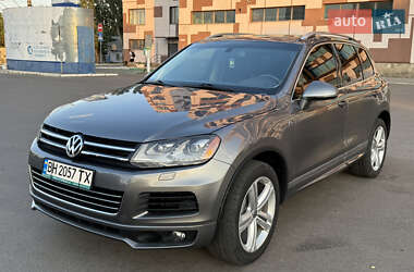 Внедорожник / Кроссовер Volkswagen Touareg 2013 в Одессе