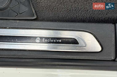 Внедорожник / Кроссовер Volkswagen Touareg 2011 в 