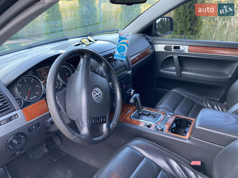 Позашляховик / Кросовер Volkswagen Touareg 2006 в Луцьку