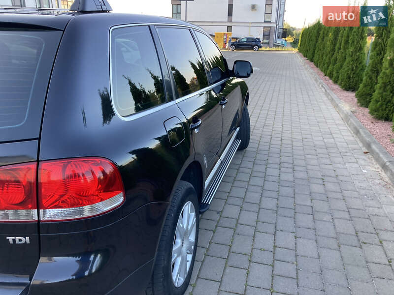 Позашляховик / Кросовер Volkswagen Touareg 2006 в Луцьку