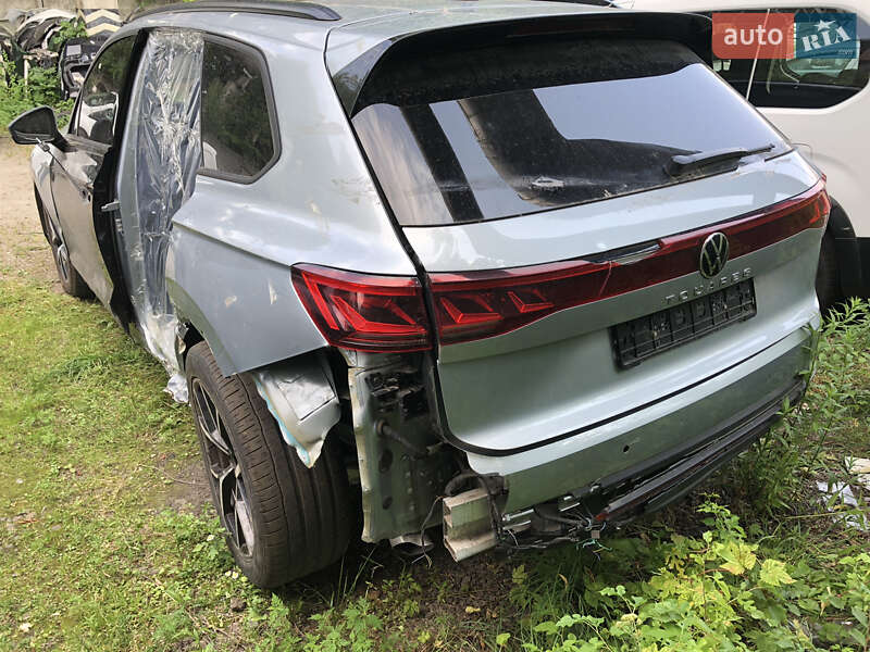 Внедорожник / Кроссовер Volkswagen Touareg 2024 в Киеве