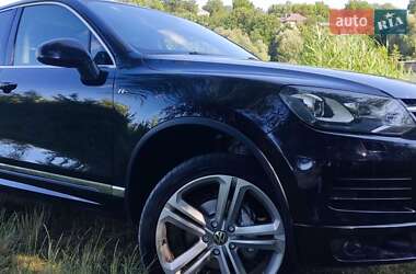 Позашляховик / Кросовер Volkswagen Touareg 2011 в 