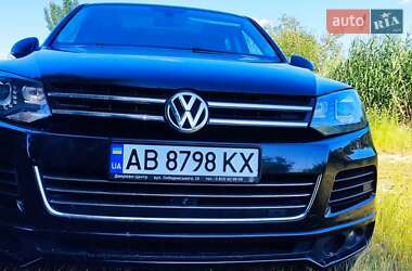 Позашляховик / Кросовер Volkswagen Touareg 2011 в 