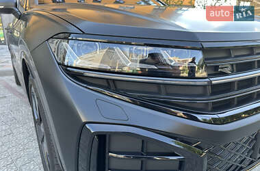 Внедорожник / Кроссовер Volkswagen Touareg 2024 в 