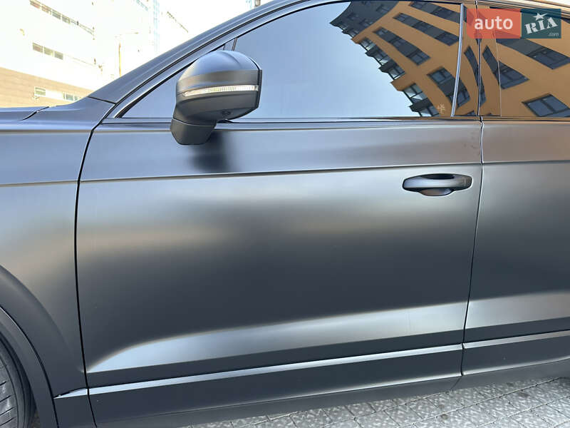 Внедорожник / Кроссовер Volkswagen Touareg 2024 в Запорожье