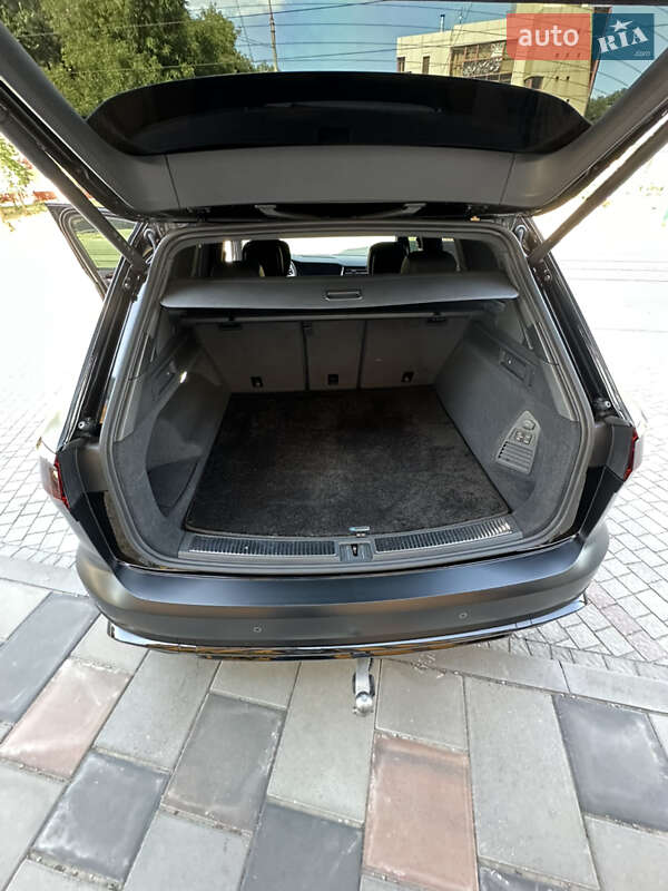 Внедорожник / Кроссовер Volkswagen Touareg 2024 в Запорожье