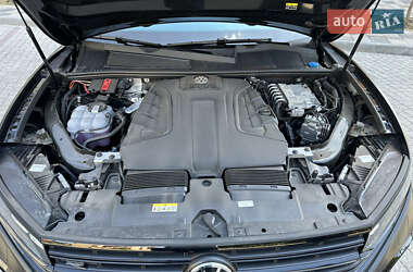 Внедорожник / Кроссовер Volkswagen Touareg 2024 в 