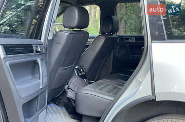 Внедорожник / Кроссовер Volkswagen Touareg 2002 в 