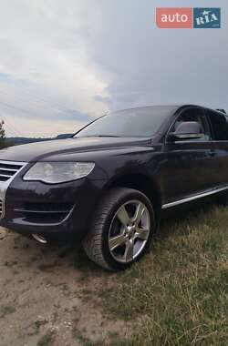 Позашляховик / Кросовер Volkswagen Touareg 2008 в Чернівцях