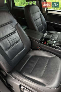 Внедорожник / Кроссовер Volkswagen Touareg 2014 в 