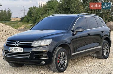 Внедорожник / Кроссовер Volkswagen Touareg 2011 в Тернополе