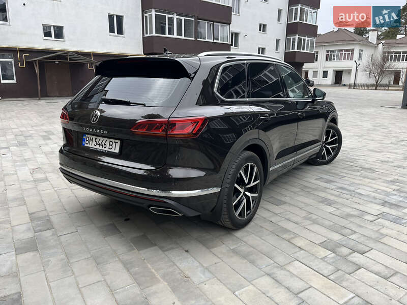 Позашляховик / Кросовер Volkswagen Touareg 2020 в Києві