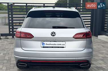 Позашляховик / Кросовер Volkswagen Touareg 2022 в 