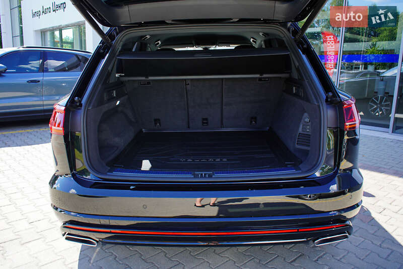 Позашляховик / Кросовер Volkswagen Touareg 2023 в Житомирі