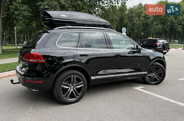 Позашляховик / Кросовер Volkswagen Touareg 2011 в Харкові
