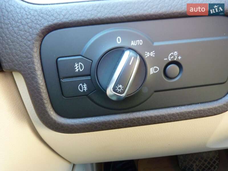 Внедорожник / Кроссовер Volkswagen Touareg 2015 в Житомире