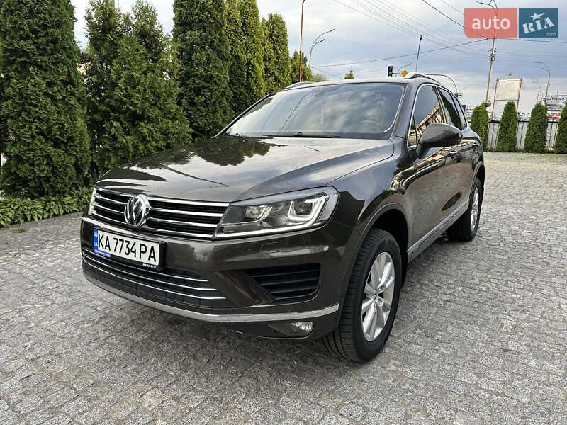 Внедорожник / Кроссовер Volkswagen Touareg 2017 в Киеве