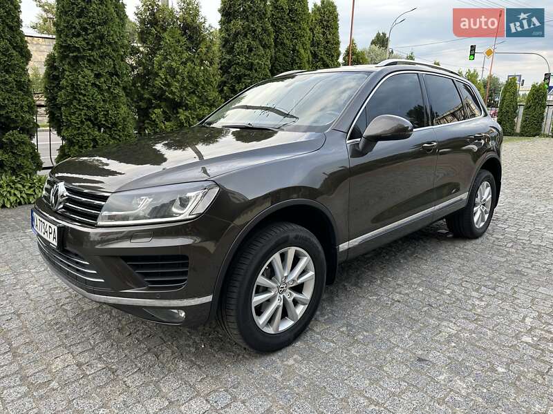 Внедорожник / Кроссовер Volkswagen Touareg 2017 в Киеве