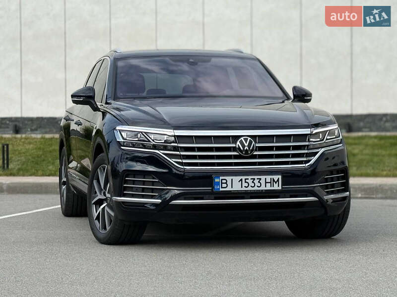 Внедорожник / Кроссовер Volkswagen Touareg 2022 в Киеве
