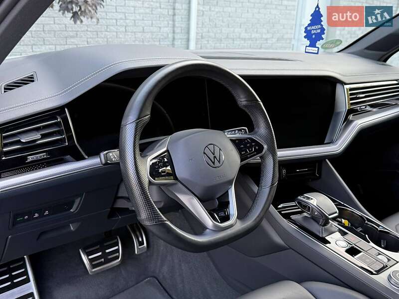 Внедорожник / Кроссовер Volkswagen Touareg 2022 в Ровно