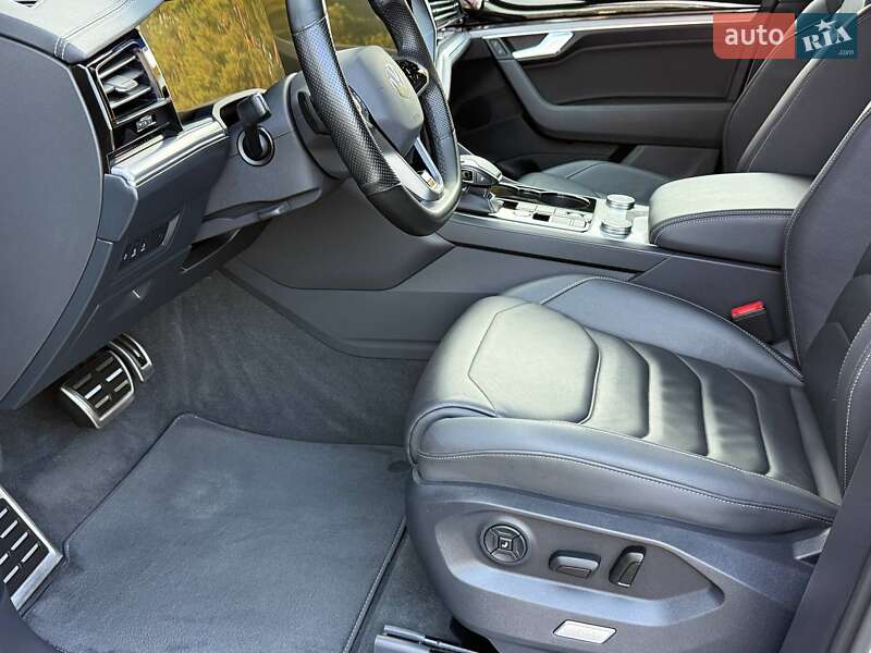 Внедорожник / Кроссовер Volkswagen Touareg 2022 в Ровно