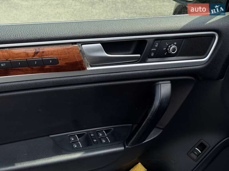 Внедорожник / Кроссовер Volkswagen Touareg 2011 в Каменец-Подольском фото 18 Внедорожник / Кроссовер Volkswagen Touareg 2011 в Каменец-Подольском