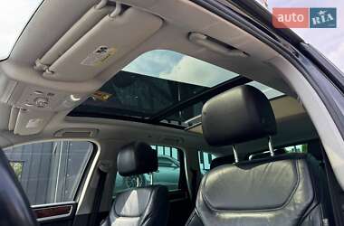 Внедорожник / Кроссовер Volkswagen Touareg 2011 в 