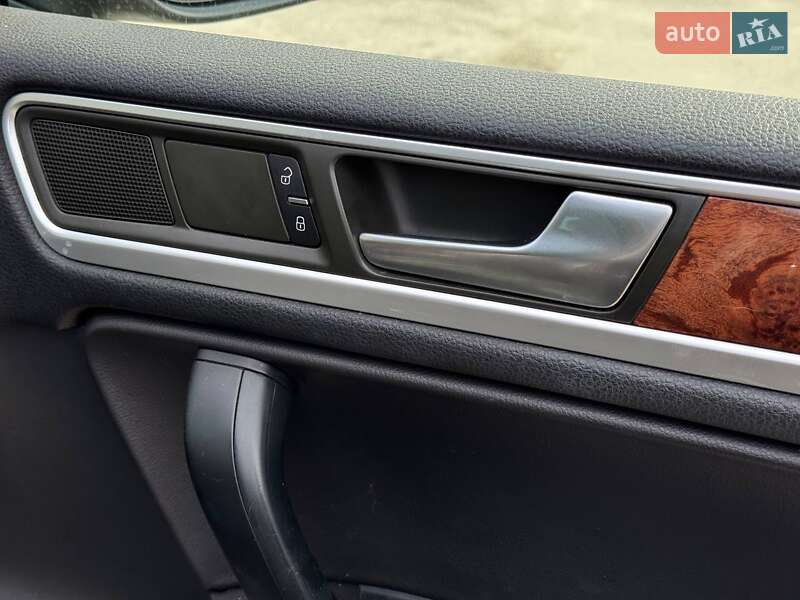 Внедорожник / Кроссовер Volkswagen Touareg 2011 в Каменец-Подольском фото 33 Внедорожник / Кроссовер Volkswagen Touareg 2011 в Каменец-Подольском