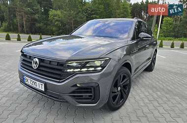 Внедорожник / Кроссовер Volkswagen Touareg 2018 в Ковеле