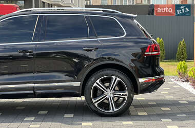 Внедорожник / Кроссовер Volkswagen Touareg 2015 в 