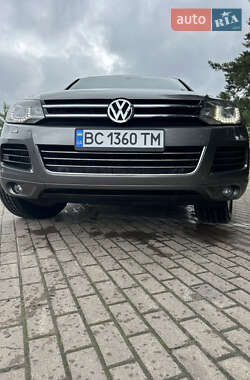 Внедорожник / Кроссовер Volkswagen Touareg 2010 в Яворове