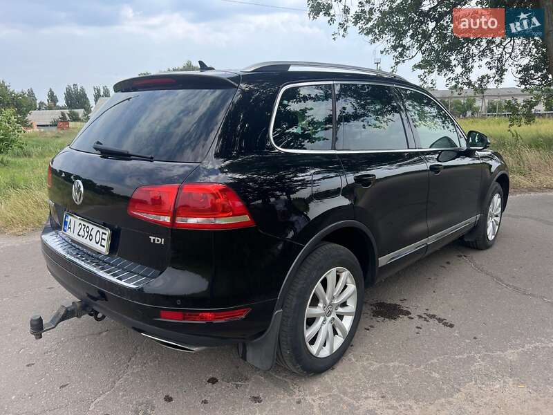 Внедорожник / Кроссовер Volkswagen Touareg 2011 в Броварах