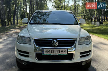 Внедорожник / Кроссовер Volkswagen Touareg 2010 в 