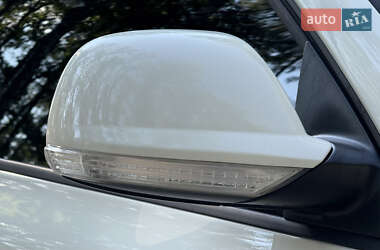 Внедорожник / Кроссовер Volkswagen Touareg 2010 в 