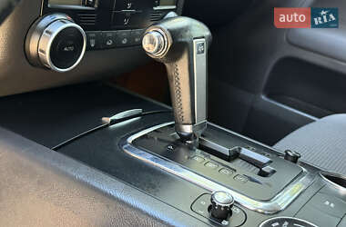Внедорожник / Кроссовер Volkswagen Touareg 2010 в 