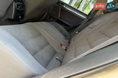 Внедорожник / Кроссовер Volkswagen Touareg 2010 в 