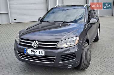Внедорожник / Кроссовер Volkswagen Touareg 2012 в Кременчуге