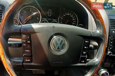 Позашляховик / Кросовер Volkswagen Touareg 2008 в 