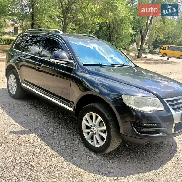 Позашляховик / Кросовер Volkswagen Touareg 2008 в 