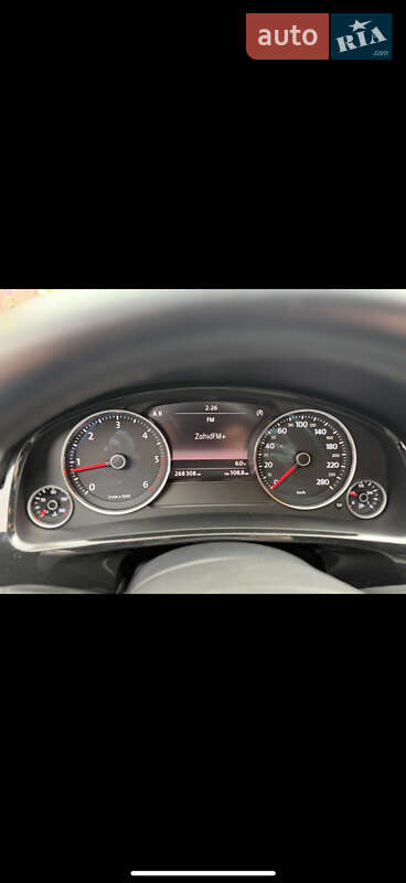 Позашляховик / Кросовер Volkswagen Touareg 2011 в Міжгір'ї