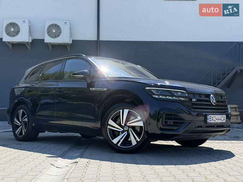 Позашляховик / Кросовер Volkswagen Touareg 2021 в Хмельницькому