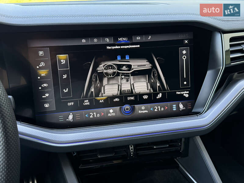 Позашляховик / Кросовер Volkswagen Touareg 2021 в Хмельницькому