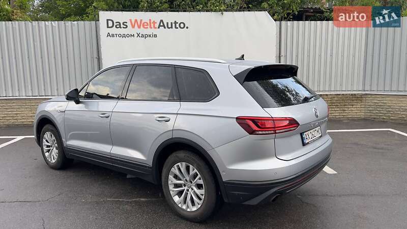 Внедорожник / Кроссовер Volkswagen Touareg 2019 в Харькове
