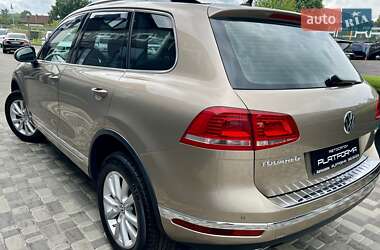 Внедорожник / Кроссовер Volkswagen Touareg 2017 в 