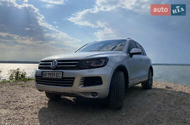 Внедорожник / Кроссовер Volkswagen Touareg 2011 в 