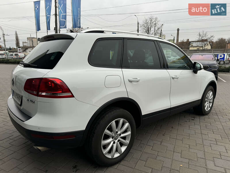 Внедорожник / Кроссовер Volkswagen Touareg 2017 в Виннице