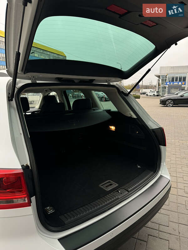 Внедорожник / Кроссовер Volkswagen Touareg 2017 в Виннице