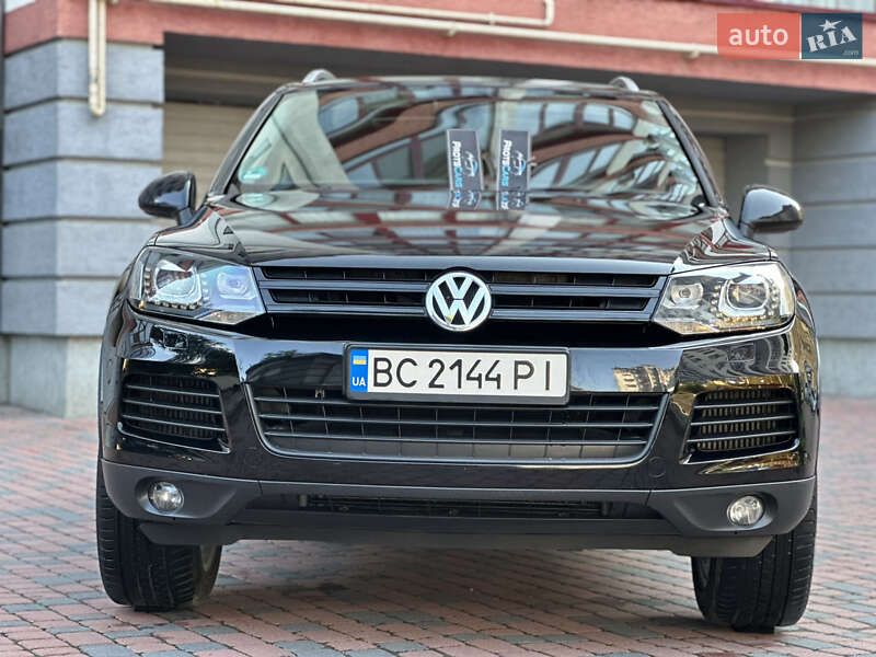 Позашляховик / Кросовер Volkswagen Touareg 2012 в Івано-Франківську