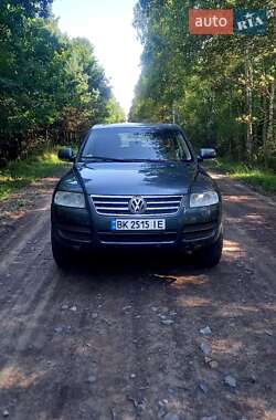 Внедорожник / Кроссовер Volkswagen Touareg 2005 в Сарнах