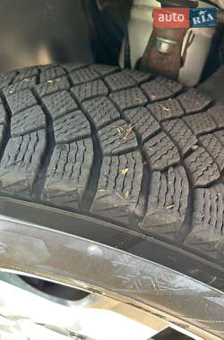 Внедорожник / Кроссовер Volkswagen Touareg 2004 в 